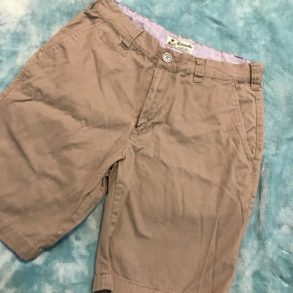 Islandia Men's Khaki Shorts Size 32